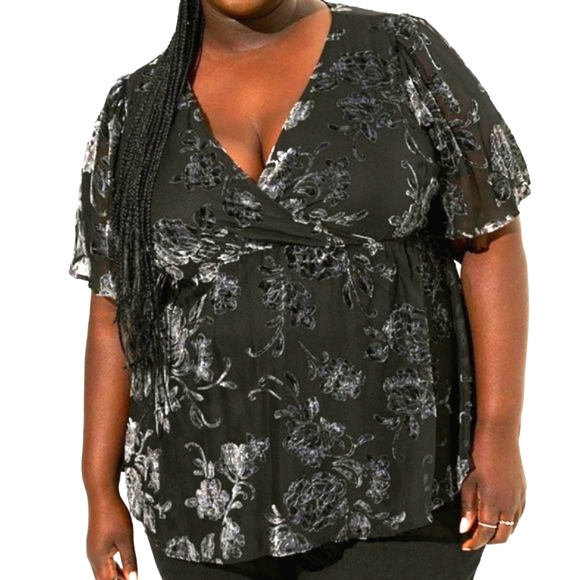 ❤️NWT VINTAGE TORRID TOP PEPLUM VELVET BURNOUT SURPLICE FLORAL BLOUSE PLUS SIZE - Picture 1 of 12